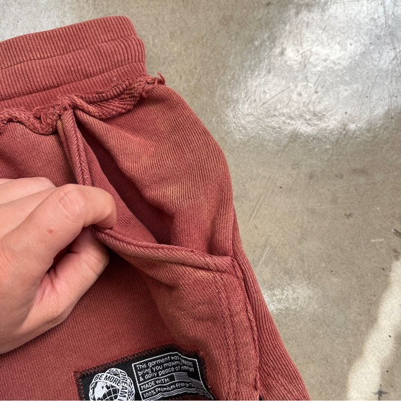 alphalete very terry shorts in rust red - Picture 3 of 6